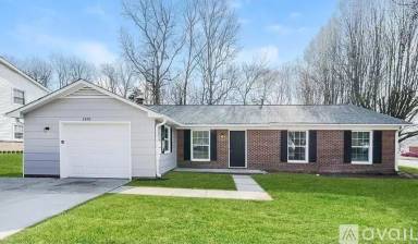 Main picture of 3200 Colony Dr