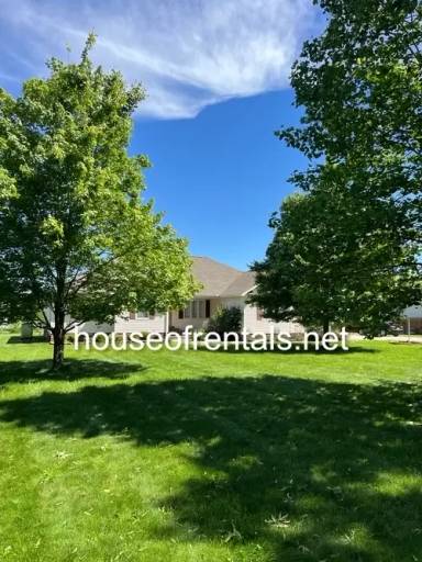 Main picture of 842 E Haney Rd
