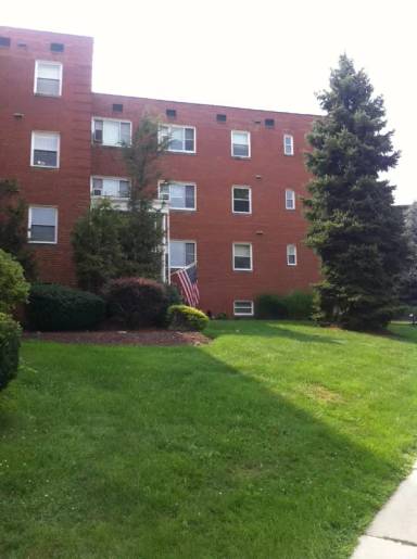 Main picture of 200 Buchanan Pl