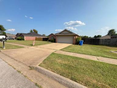 Main picture of 4129 W Mahogany Dr