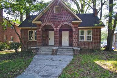 Main picture of 1307 Maple St
