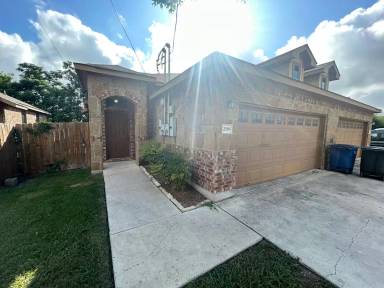 Main picture of 293 Rosalie Dr
