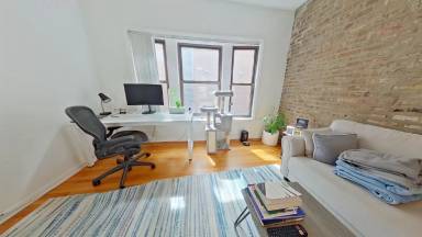 Main picture of 702-06 W Barry Ave