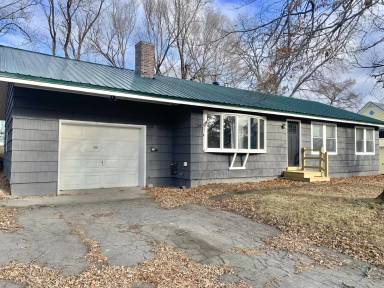 Main picture of 13 Eaton St