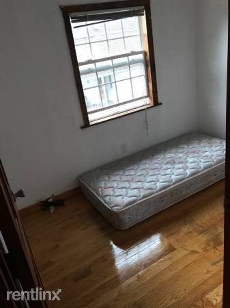 Main picture of 16441 76th Ave