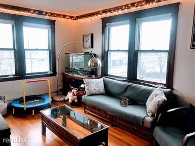 Main picture of 32 Foskett St