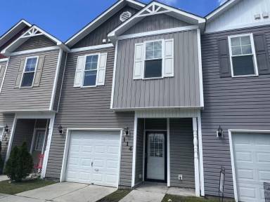 Main picture of 104 Waterstone Ln