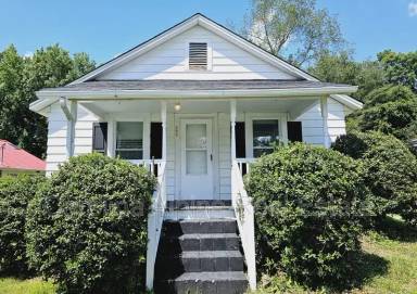 Main picture of 200 Cain St