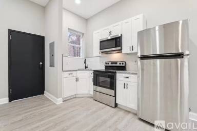 Main picture of 916 N Arlington Ave