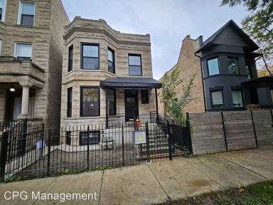 Main picture of 3251 W Evergreen Ave