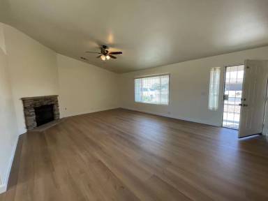 Main picture of 21256 Vidal Ct