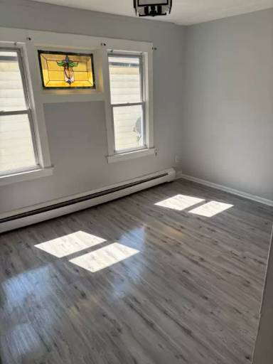Main picture of 392 E 9th Ave