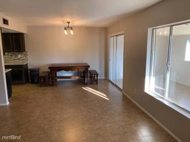 Main picture of 4101 E Greenway Ln
