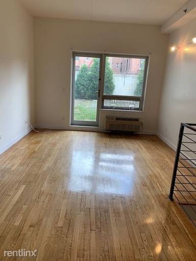 Main picture of 342 Eldert St