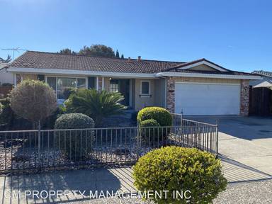 Main picture of 2005 Treewood Ln