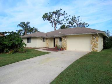 Main picture of 119 Sea St