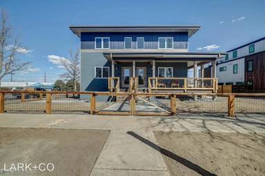 Main picture of 4182 Kalamath St