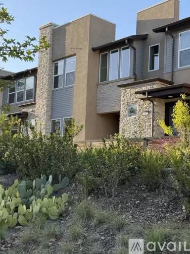 Main picture of 11056 Ardha Way