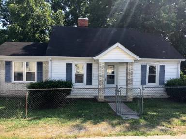 Main picture of 208 Ashland Ave