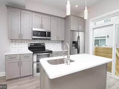 Main picture of 2102 N Percy St