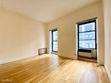Main picture of 126 E 24th St