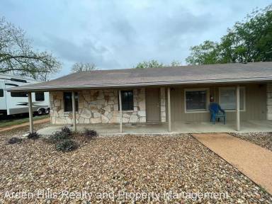 Main picture of 20 Peach Ave