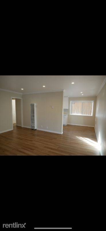 Main picture of 151 N 13th St