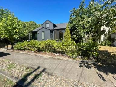 Main picture of 4514 NE 18th Ave