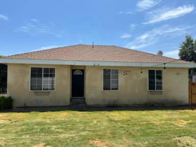 Main picture of 10033 White Oak Ave