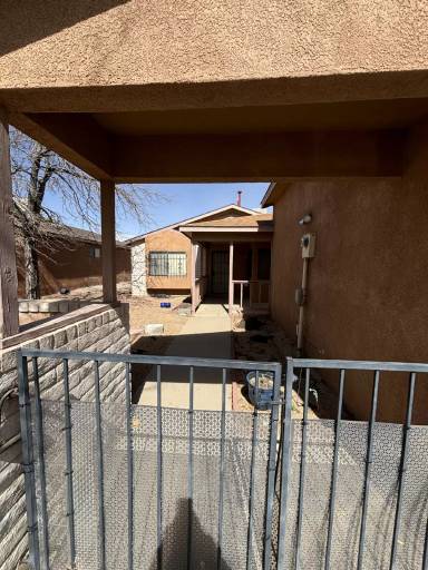 Main picture of 2689 Maricopa Dr SE