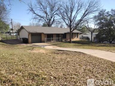 Main picture of 1007 Utopia Ln