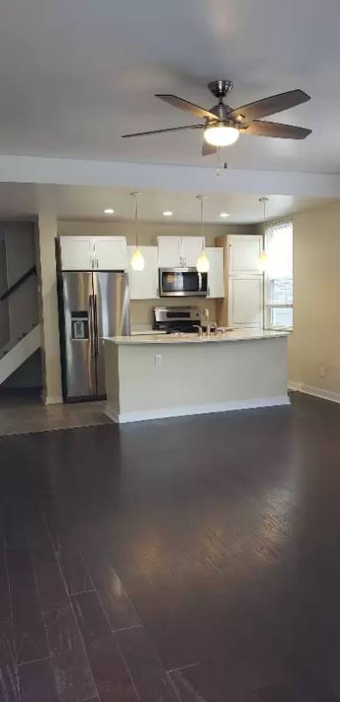 Main picture of 2413 Vine St
