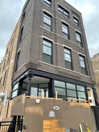 Main picture of 2929 S Archer Ave