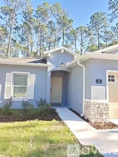 Main picture of 37 Ullman Pl