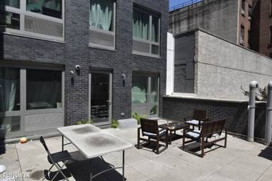 Main picture of 212 E 14th St