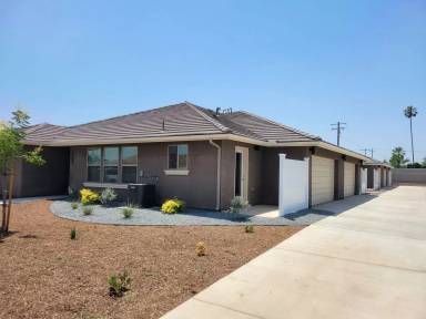 Main picture of 705 707 709 And 711 Aberdeen