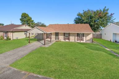 Main picture of 5036 Highland Dr