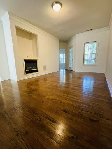 Main picture of 8845 Fairview Blf