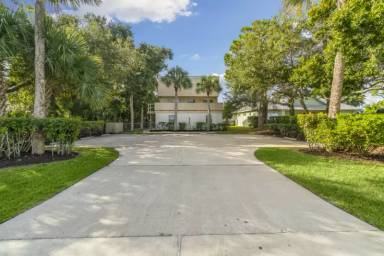 Main picture of 855 16th Pl
