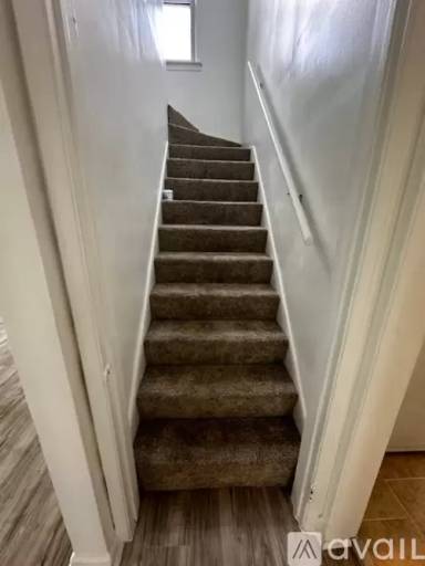 Main picture of 553 Campbell St