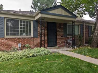 Main picture of 798 Elm St