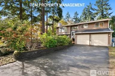 Main picture of 15703 Midvale Ave N