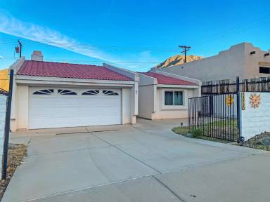 Main picture of 53720 Avenida Obregon