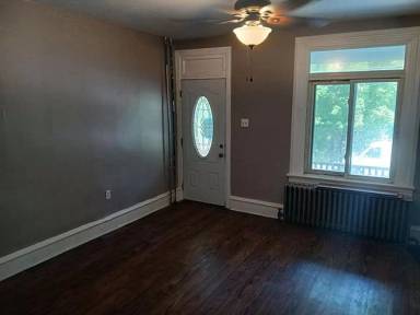 Main picture of 249 Nichols St