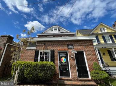 Main picture of 1004 Prince Edward St