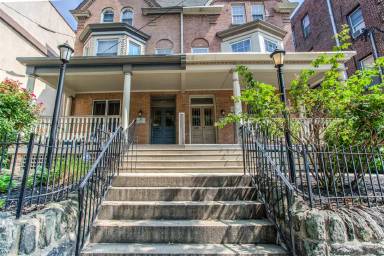 Main picture of 4033 Baltimore Ave
