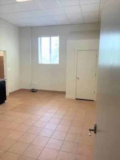 Main picture of 57 W Vine St