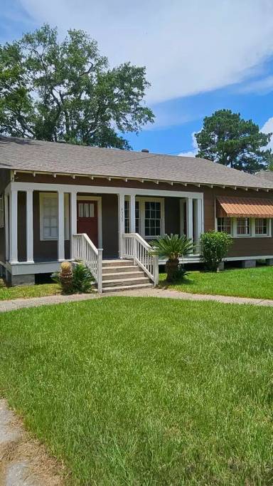 Main picture of 4329 Lee St