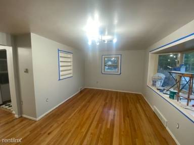 Main picture of 2024 E 2nd St