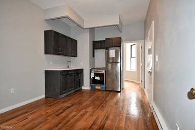 Main picture of 701 Prospect Ave